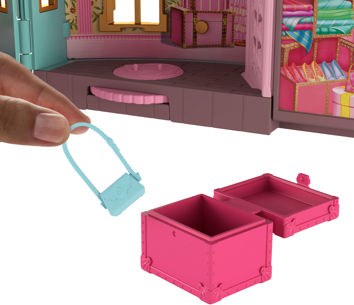 Wicked So Popular Dorm Playset with Small Doll (Collectors Box)