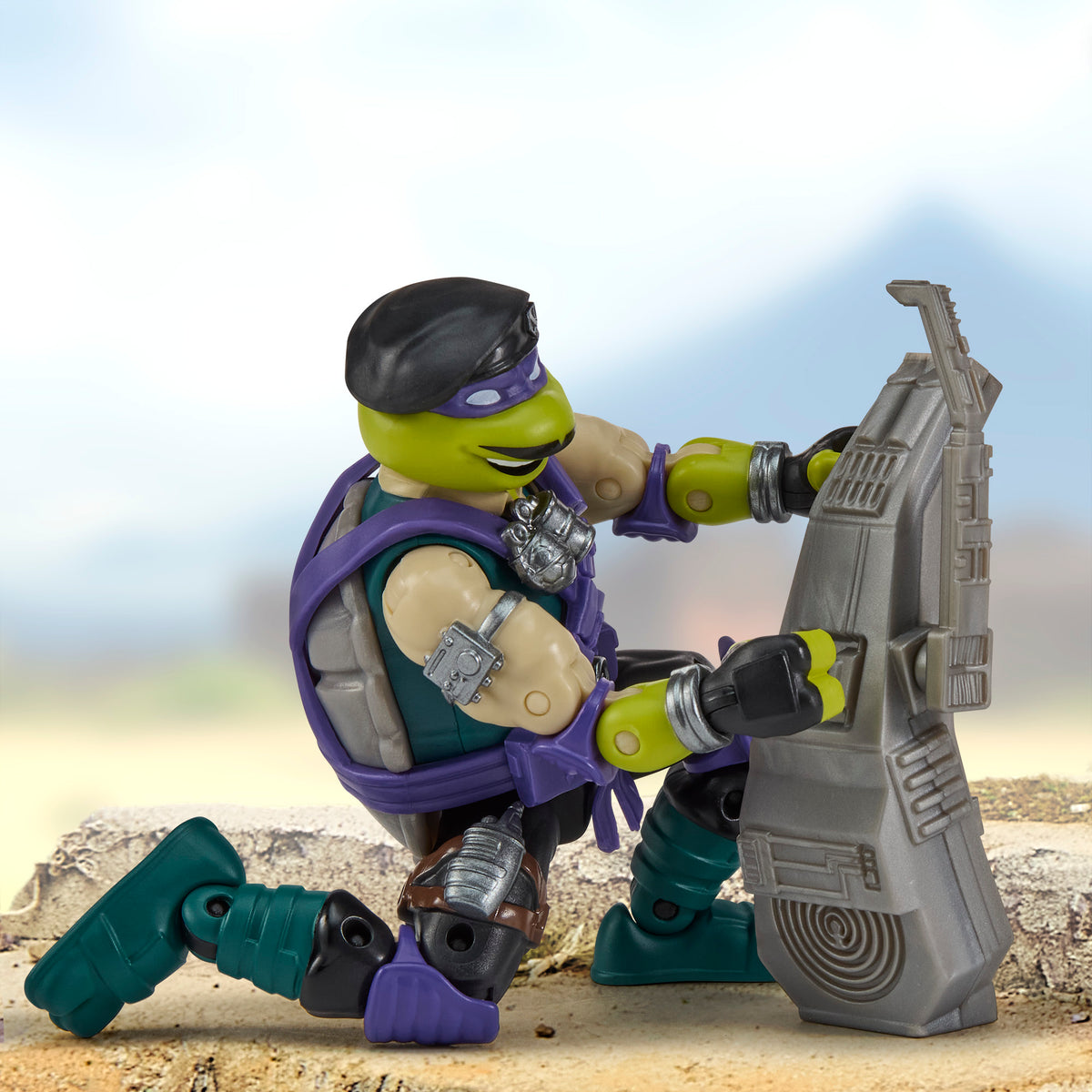Teenage Mutant Ninja Turtles x G.I. Joe - Dial-Tone x Donnie Action Figure (TMNT)